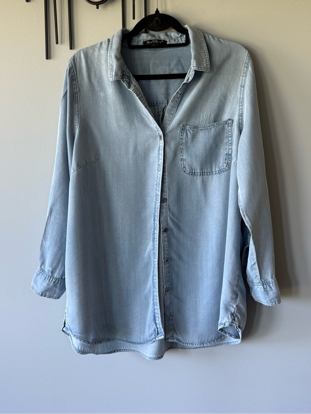 Velvet Heart Light Blue Denim Button-Up Blouse
